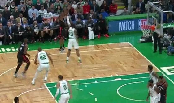 b体育bsports- 比勒费尔德防守反击奏效，客场偷走关键一分  
