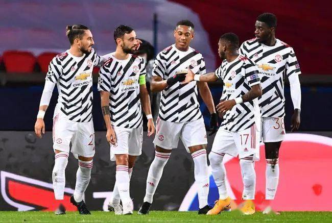 马赛客场惊险绝杀,延续法甲争冠悬念  马赛客场惊险绝杀,延续法甲争冠悬念